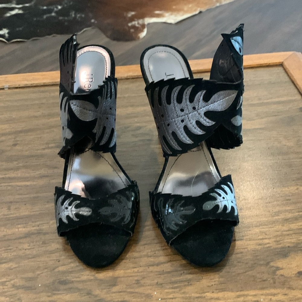 Gorgeous silver and black leaf heels